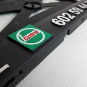 Referencje ramki do tablic rejestracyjne - Castrol